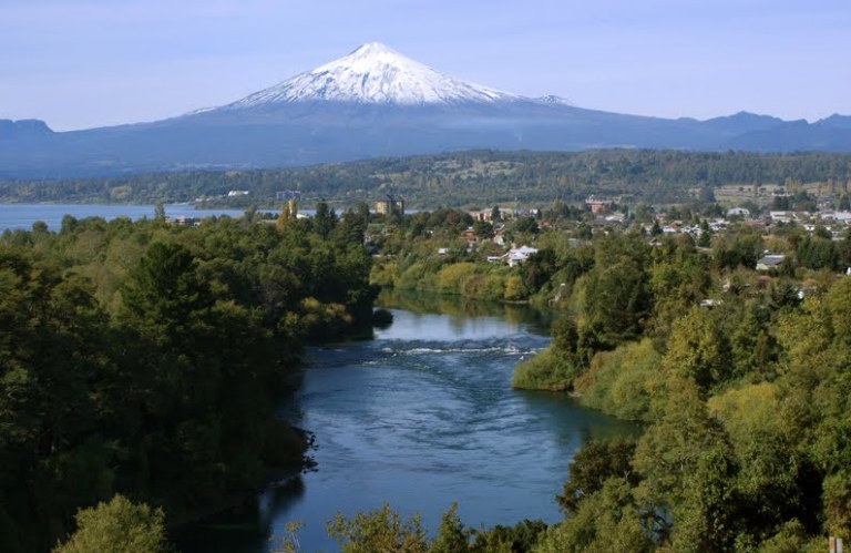 rio tolten y volcan villarrica